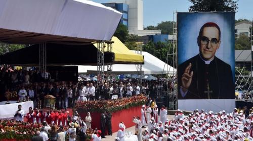 El Papa Francisco declarará santo a monseñor Óscar Romero