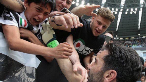 Entre lágrimas y la ovación, así fue el adiós a Gianluigi Buffon