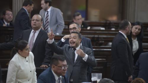 Presupuesto de la Usac queda en manos de Javier Hernández