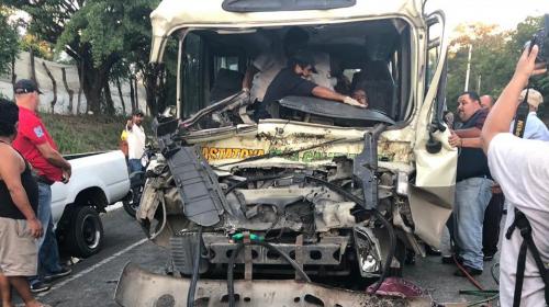 Un viaje escolar terminó en un terrible accidente en Zacapa