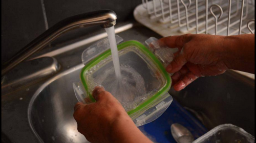 Denuncian empresa que contaminó agua de las zonas 17, 18 y 25