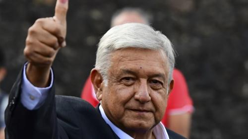 México camina a una nueva era con el izquierdista López Obrador