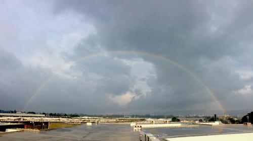 Hermoso arcoíris despide la tarde del domingo en Guatemala