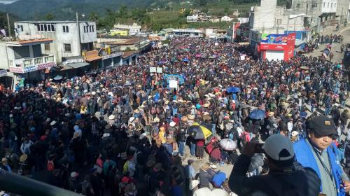 Bloqueos en carreteras contra Jimmy Morales por decisión sobre CICIG