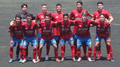 Club español ficha a futbolista guatemalteco