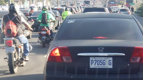 ¡Al predio! Piloto modifica placas y la PMT consigna el vehículo