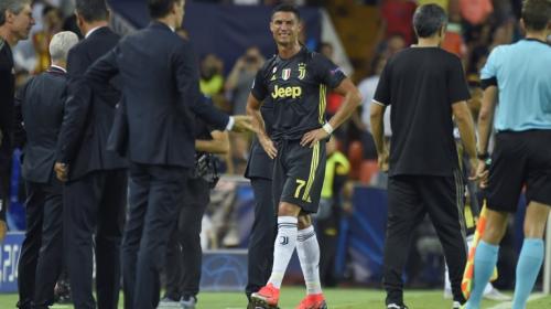 Expulsan a Cristiano en su presentación con la Juventus en Champions