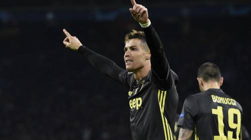 CR7 se lució con un golazo en empate del Ajax y la Juventus