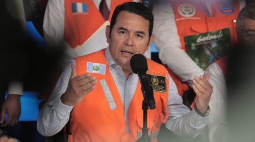 Jimmy Morales se aleja de sus "amigos" que son candidatos en UCN