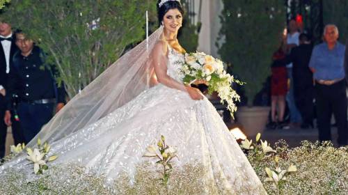 Los secretos del "lujoso" vestido de novia de Kimberly Flores