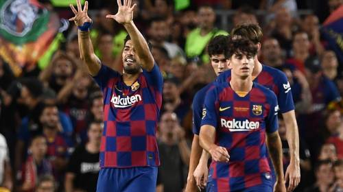 Golazo de Suárez y un increíble autogol en victoria del Barça