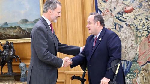 La reunión de Alejandro Giammattei con el Rey de España
