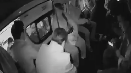 Video: pasajero frustra asalto, pero muere baleado