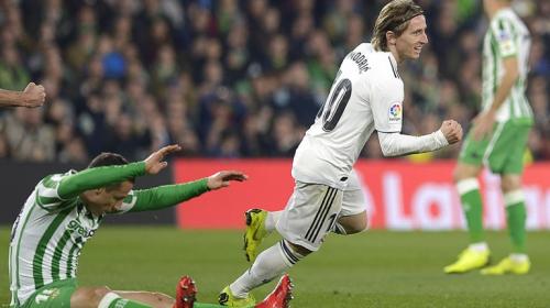 ¡Golazo! Desde fuera del área Modric pone a ganar al Madrid