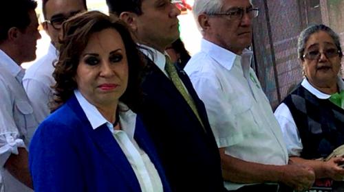 Sandra Torres reacciona y acusa a Thelma Aldana de usar al MP
