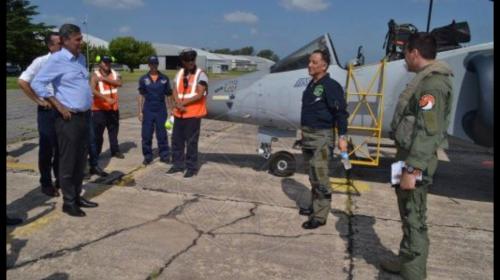¿Ejército de Guatemala comprará un avión de combate a Argentina? 