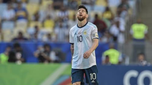 Lionel Messi arremetió contra el árbitro y la Conmebol