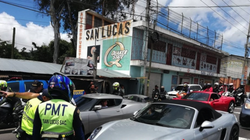 PMT de San Lucas multa a carros por supuestas carreras