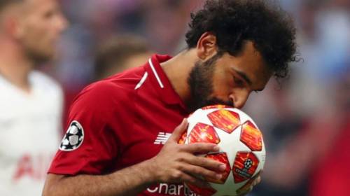 El momento incómodo de Mohamed Salah en la final de la Champions