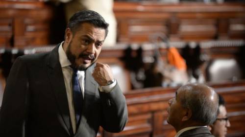 Los "jinetes del pacto de corruptos" seguirán en el Congreso