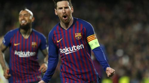 Triplete y golazos de un Messi monumental en la goleada del Barça