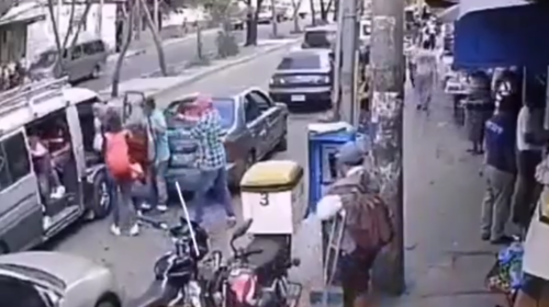 Video muestra brutal asesinato de ayudante de bus en Guatemala