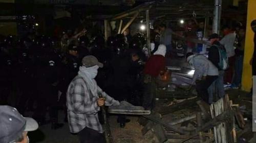 Heridos e intoxicados en desalojo de PNC a grupo de comerciantes