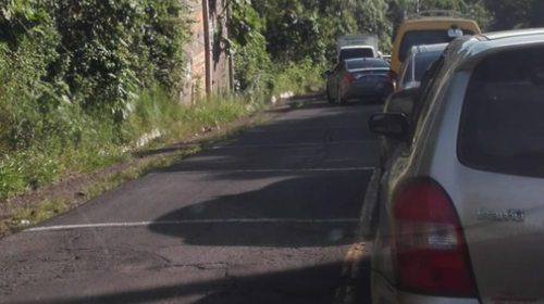 Iba contra la vía en San Cristóbal y lo obligaron a retroceder