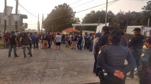 Vecinos exigen desalojo de deportados de albergue en Xela