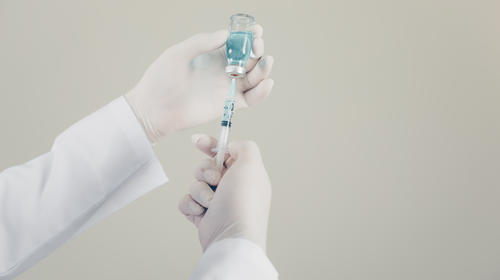 Inician diez ensayos clínicos de vacuna contra el Covid-19