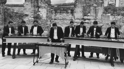 Marimba antigüeña interpreta nuevo tema de Ricardo Arjona