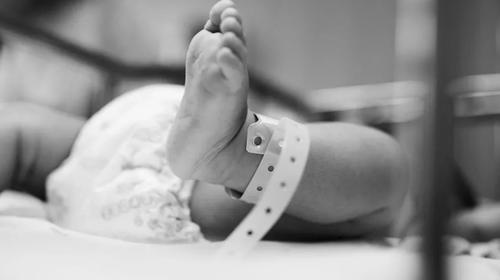 Entregan a padres el cuerpo equivocado de su recién nacida