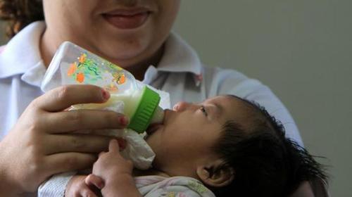 Mides recibe Q60 millones para niños con desnutrición