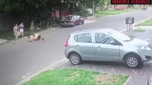 Mujer frustra robo en su vivienda y le da una paliza al ladrón