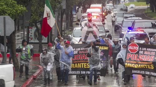 ¡Mexicanos protestan! No quieren ser enviados a Guatemala