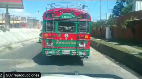 Multan y consignan al bus que circuló contra la vía en carretera
