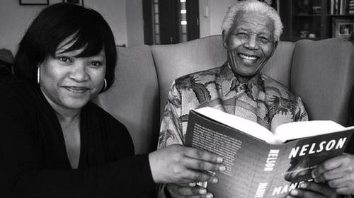 Murió Zindzi Mandela, la hija menor de Nelson Mandela