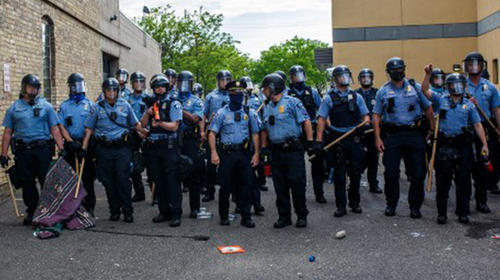 La Policía de Minneapolis será desmantelada y reestructurada