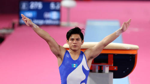 Jorge Vega clasifica a final de salto en mundial de gimnasia