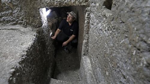 Arqueólogos hallan complejo subterráneo en Muro de los Lamentos