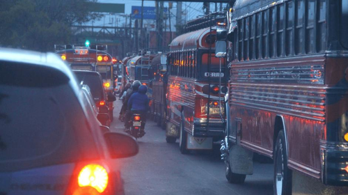 Elaboran protocolo para reactivar transporte público en Guatemala