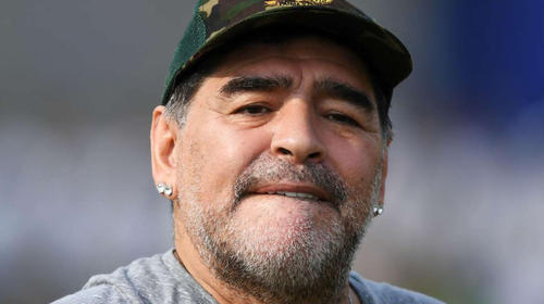 Maradona sufrió un cuadro de abstinencia y seguirá internado
