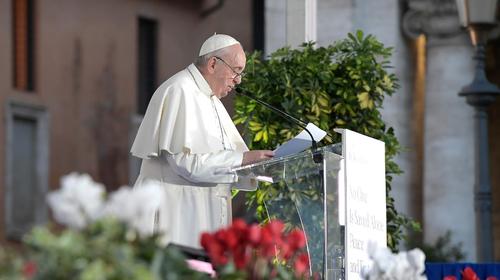 Papa aboga por derechos de las personas homosexuales
