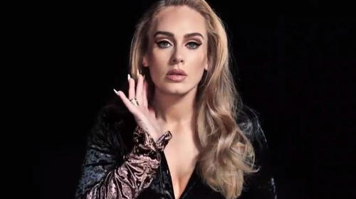 Adele asombró por su físico al aparecer en Saturday Night Live