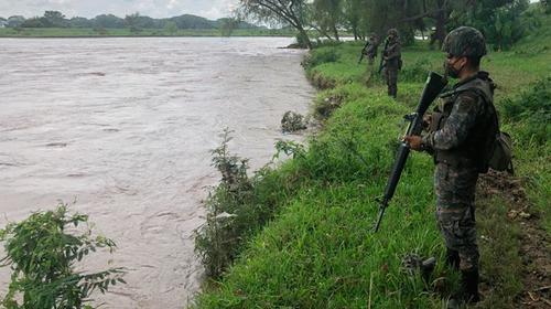 La reacción del Ejército a los comentarios de patrullajes en ríos