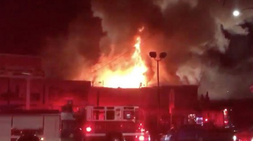 Incendio en una discoteca de California deja al menos nueve muertos