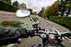 Video muestra el arriesgado viaje de una familia en moto