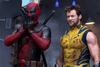Captan a “Deadpool y Wolverine” transitar por la ciudad (video)