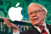 Warren Buffett vendió la mitad de sus acciones de Apple