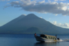 Suspenden búsqueda de hombre en lago de Atitlán 